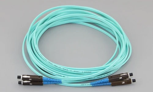 Оптичен кабел MU Patchcord